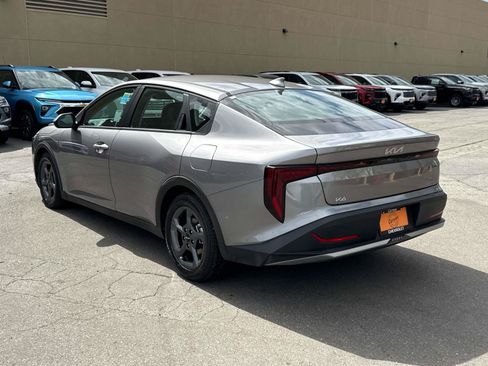 Used 2025 Kia K4 FWD image 4