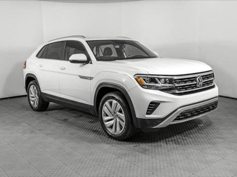 Used 2023 Volkswagen Atlas Cross Sport SE image 11