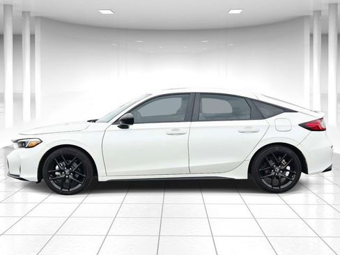 Used 2025 Honda Civic Sport image 2