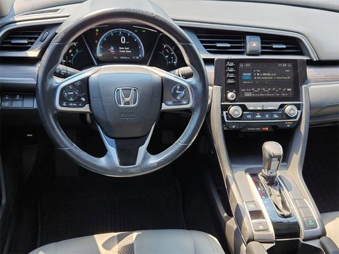 Used 2020 Honda Civic EX image 9