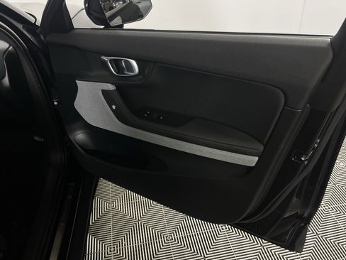 Used 2023 Polestar Polestar 2 w/ Pilot Pack image 28