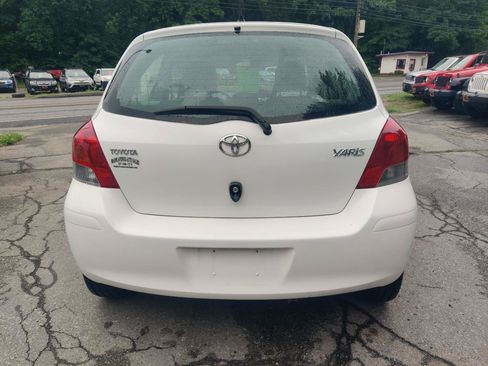 Used 2011 Toyota Yaris 4-Door Hatchback w/ PWR Pkg w/Steel Wheels FWD image 4