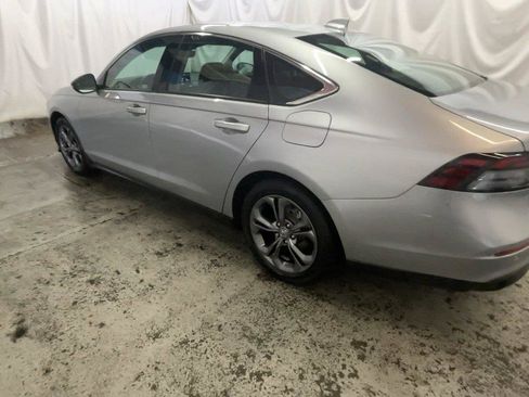 Used 2024 Honda Accord EX-L image 9
