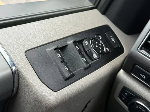 Certified 2021 Ford F250 XLT w/ XLT Premium Package AWD/4WD image 23