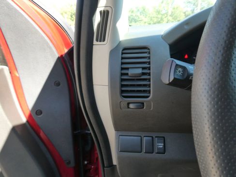 Used 2017 Nissan Frontier S RWD image 15