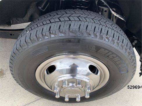 Used 2024 Ford F350 XL w/ XL Chrome Package RWD image 17
