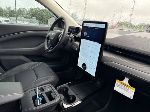 New 2025 Ford Mustang Mach-E Premium image 15