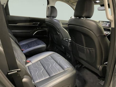 Used 2020 Kia Telluride SX w/ SX Prestige Package image 22