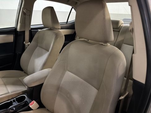 Used 2016 Toyota Corolla LE FWD image 13