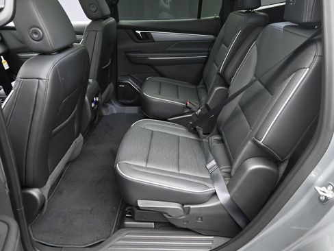 Used 2025 Buick Enclave Sport Touring w/ Power Package image 14