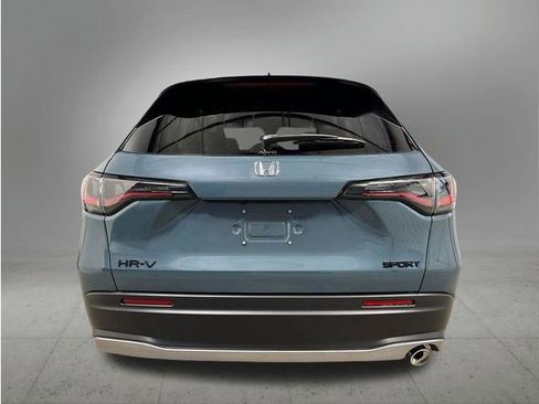 New 2027 Honda HR-V Sport image 4