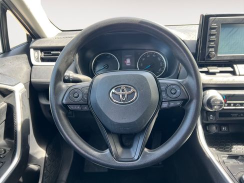 Used 2019 Toyota RAV4 LE w/ Carpet Mat Package image 12