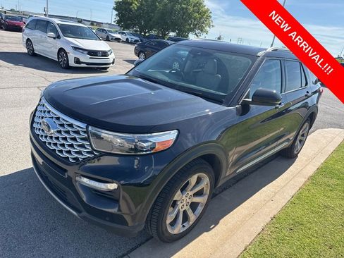 Used 2020 Ford Explorer Platinum w/ Premium Technology Package AWD/4WD image 3