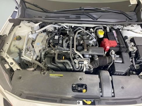 Used 2024 Nissan Sentra SV FWD image 16