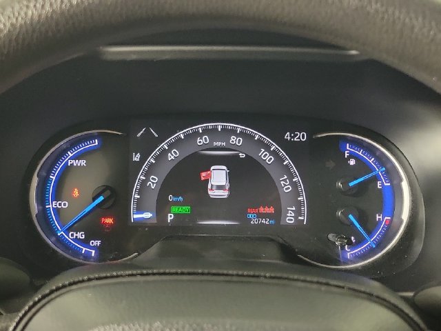 Used 2025 Toyota RAV4 LE AWD/4WD image 27