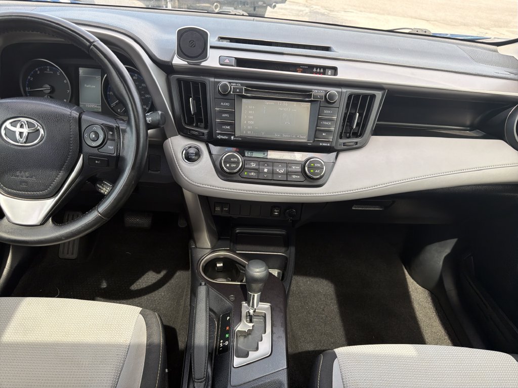 Used 2018 Toyota RAV4 XLE FWD image 15
