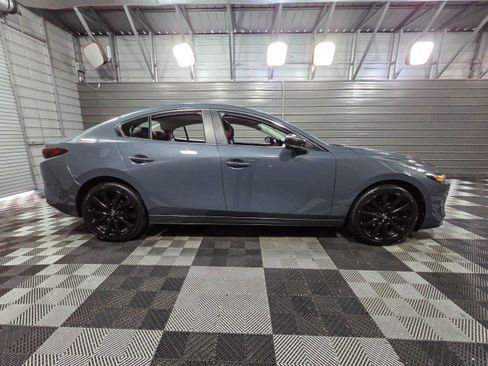 Used 2022 MAZDA MAZDA3 s FWD image 9