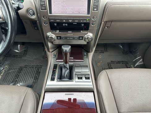 Used 2019 Lexus GX 460 Premium AWD/4WD image 36