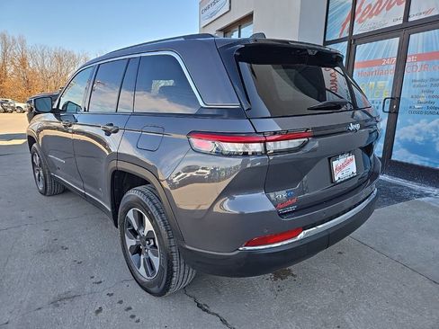 Used 2022 Jeep Grand Cherokee Limited 4xe w/ Luxury Tech Group II image 7