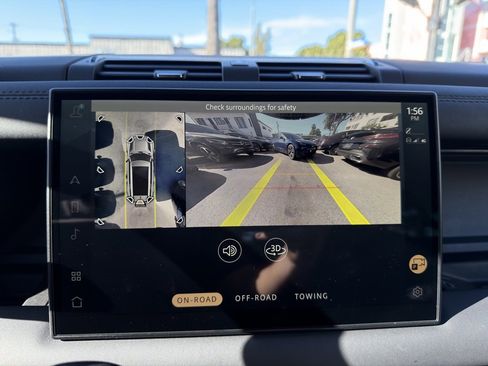 Used 2024 Land Rover Defender 130 X-Dynamic SE image 26