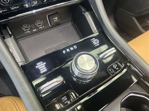 New 2025 Jeep Grand Cherokee Summit image 33