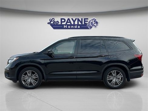 Certified 2022 Honda Pilot Sport image 3