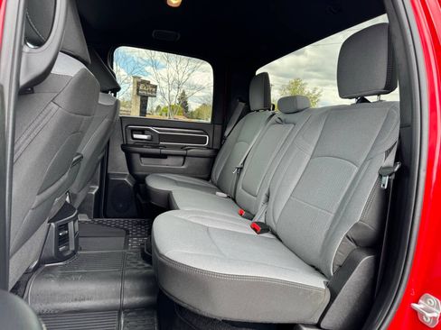 Used 2024 RAM 3500 Big Horn w/ Bed Utility Group AWD/4WD image 28