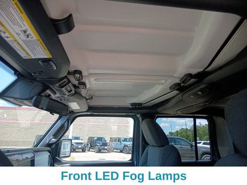 New 2025 Jeep Gladiator Willys image 21