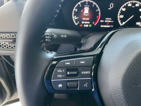 Certified 2025 Honda HR-V Sport image 10