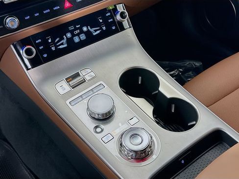 New 2026 Genesis GV70 2.5T Advanced image 15