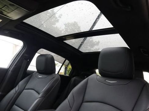 Certified 2022 Cadillac XT4 Sport image 9