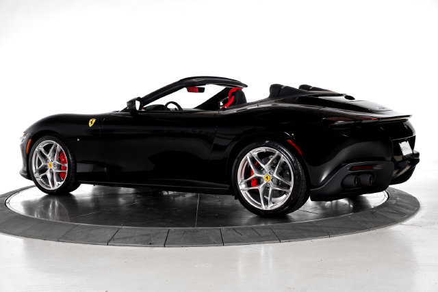Certified 2025 Ferrari Roma Spider RWD image 7