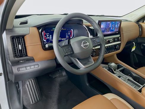 New 2026 Nissan Pathfinder Platinum FWD image 7