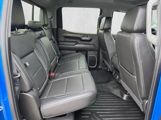 Used 2022 Chevrolet Silverado 1500 LT w/ Safety Package AWD/4WD image 12