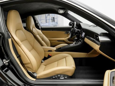 Used 2018 Porsche 911 Turbo S AWD/4WD image 32