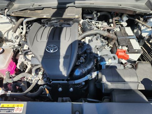 Used 2024 Toyota Grand Highlander AWD image 19