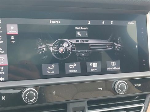 Used 2024 Porsche Macan image 17