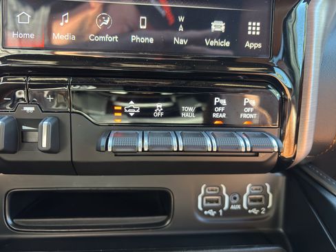 Used 2022 RAM 1500 Limited w/ Body-Colour Bumper Group AWD/4WD image 24