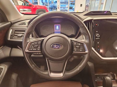 Used 2023 Subaru Ascent Touring image 16
