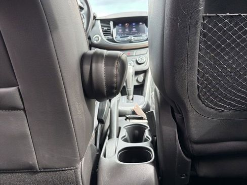 Used 2022 Chevrolet Trax LT w/ Driver Confidence Package image 23