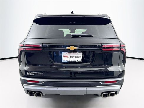 Used 2026 Chevrolet Traverse LT image 13