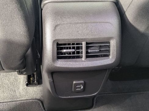 Certified 2024 Chevrolet Equinox LT FWD image 27