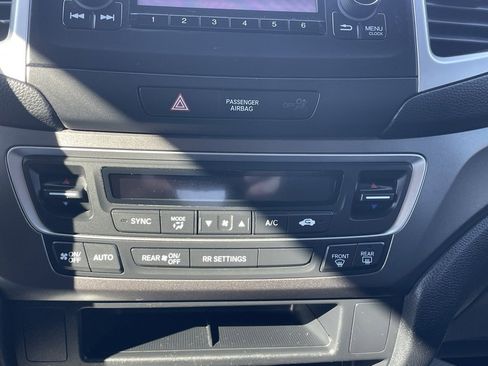Used 2017 Honda Ridgeline Sport image 38