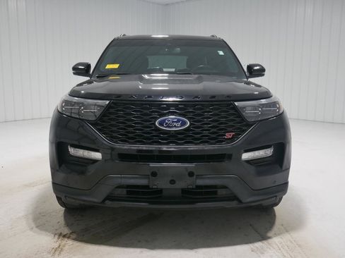 Used 2022 Ford Explorer ST w/ Equipment Group 401A image 2