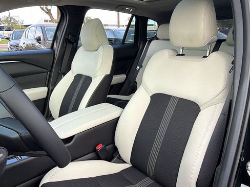 New 2026 MAZDA CX-50 AWD 2.5 S w/ Preferred Pkg image 24