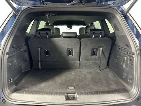 Used 2025 Buick Enclave Preferred image 12