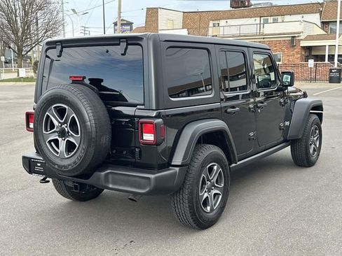Used 2019 Jeep Wrangler Unlimited Sport S image 5
