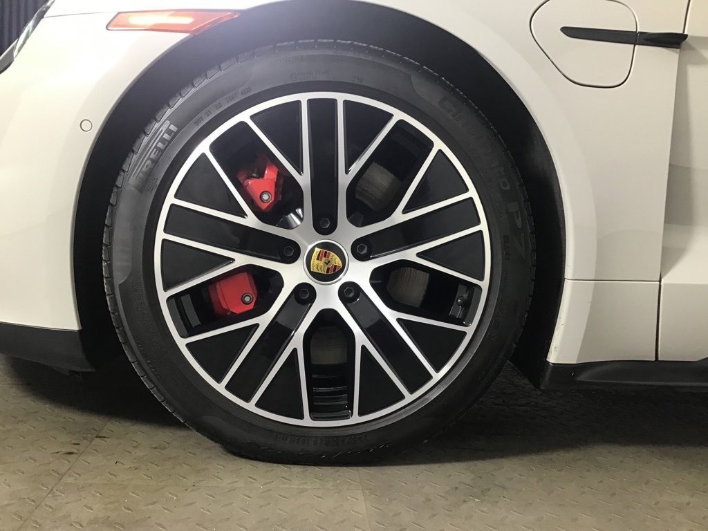 Certified 2024 Porsche Taycan GTS AWD/4WD image 11