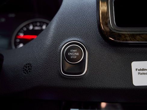 Used 2019 Mercedes-Benz Sprinter 144 image 55