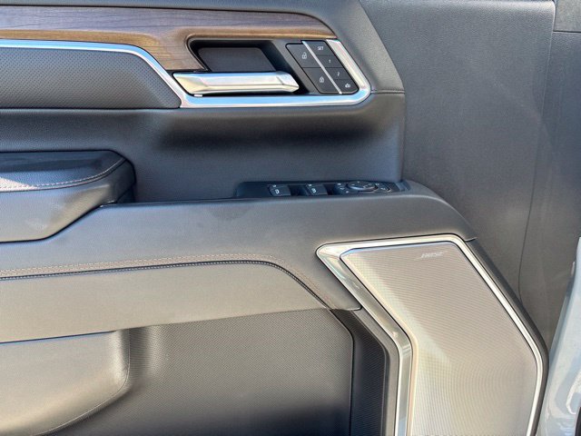 Used 2024 Chevrolet Silverado 2500 High Country w/ High Country Premium Package AWD/4WD image 34